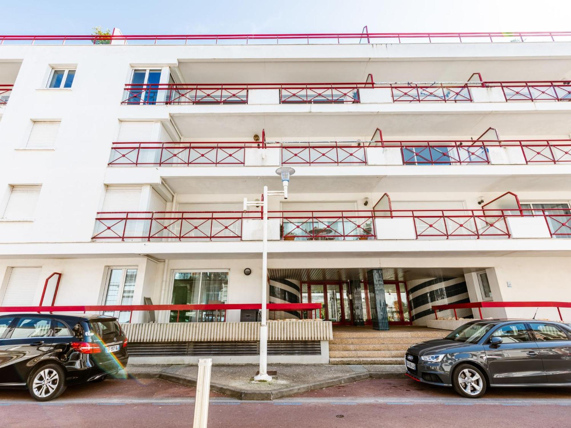 Les Sternes By Interhome * Royan